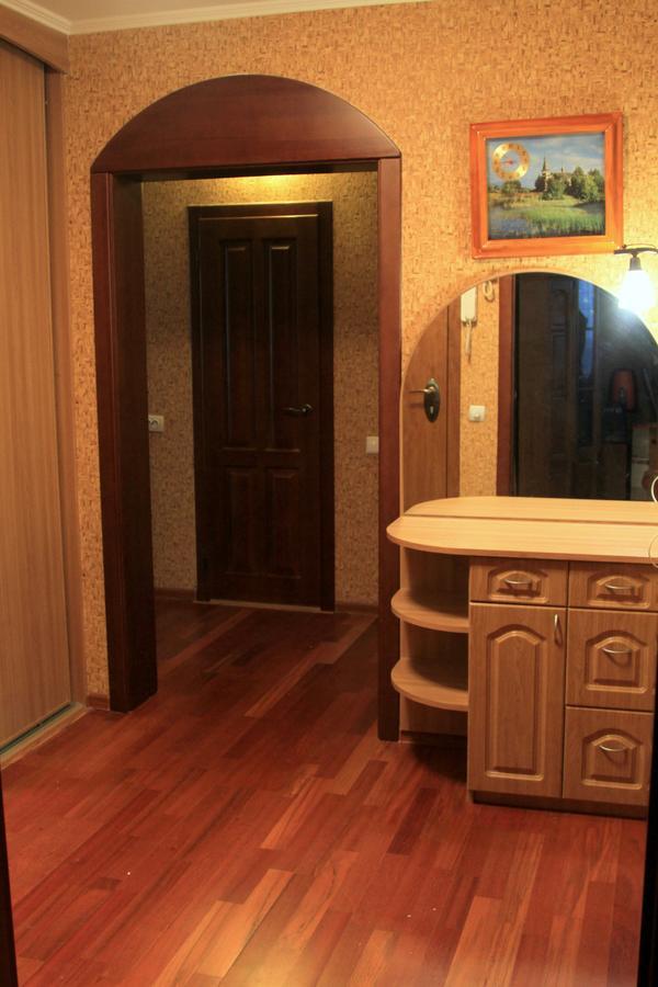 Apartment Near Metro Akademgorodok Kiev Dış mekan fotoğraf