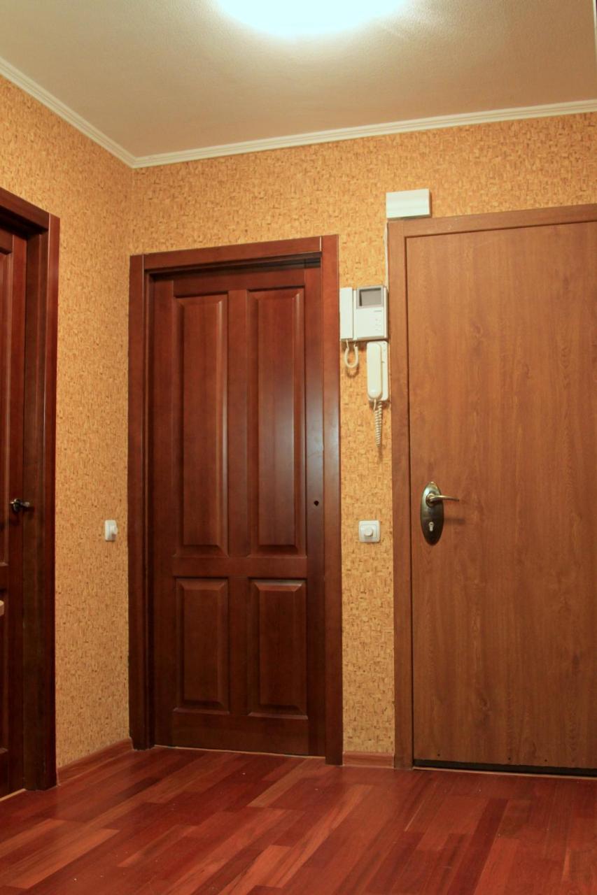Apartment Near Metro Akademgorodok Kiev Dış mekan fotoğraf